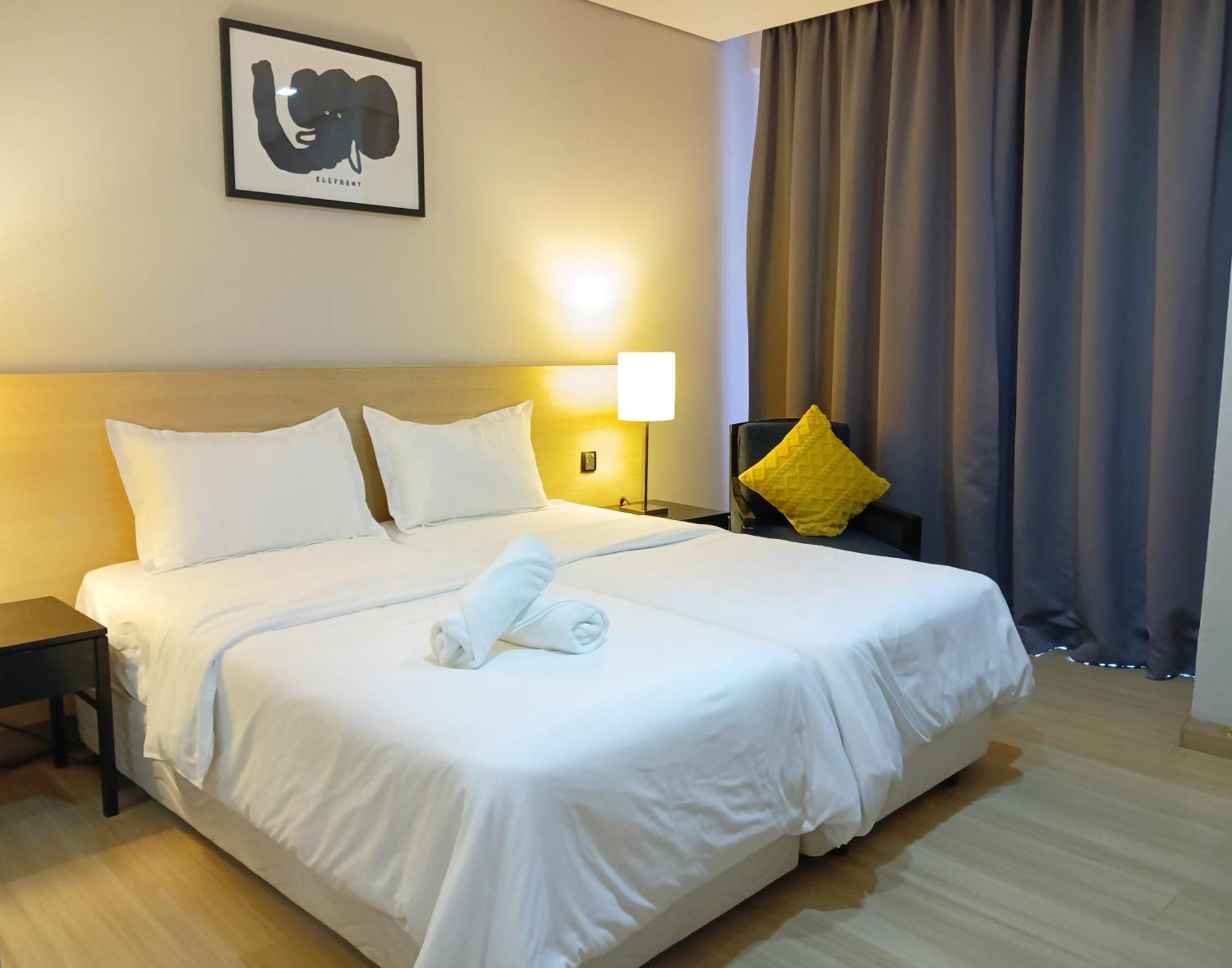 The Straits Suites By Ciconia Malacca Exterior foto